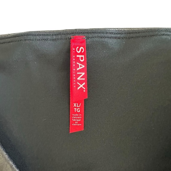 Spanx Faux Leather Leggings in Black Size XL - Picture 4 of 10
